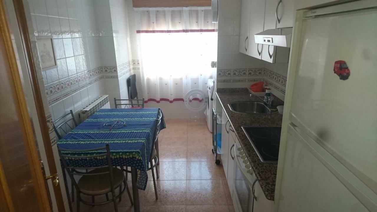 Apartamento Rapitan Apartment Jaca Exterior photo
